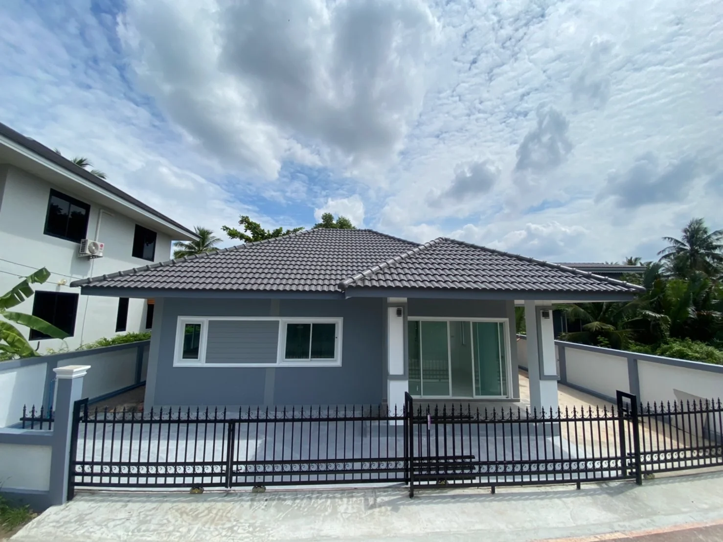 ZSK048 ขายบ้านเดี่ยว พร้อมเข้าอยู่ ตำบลลาดใหญ่ - image 3