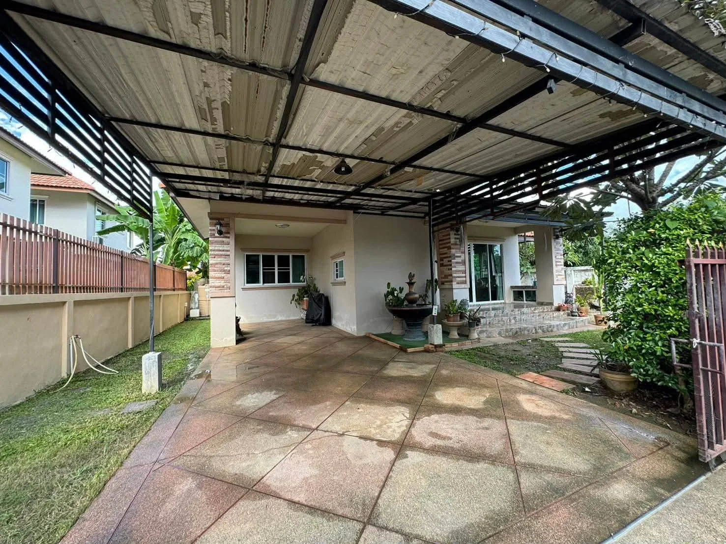 ขายบ้านเดี่ยว 2 ชั้น เนื้อที่ 61 ตรว. โครงการหมู่บ้านศิริพรบ่อสร้าง สันกำแพง เชียงใหม่ ตกแต่งพร้อมอยู่แถมฟรีเฟอร์นิเจอร์ - image 3