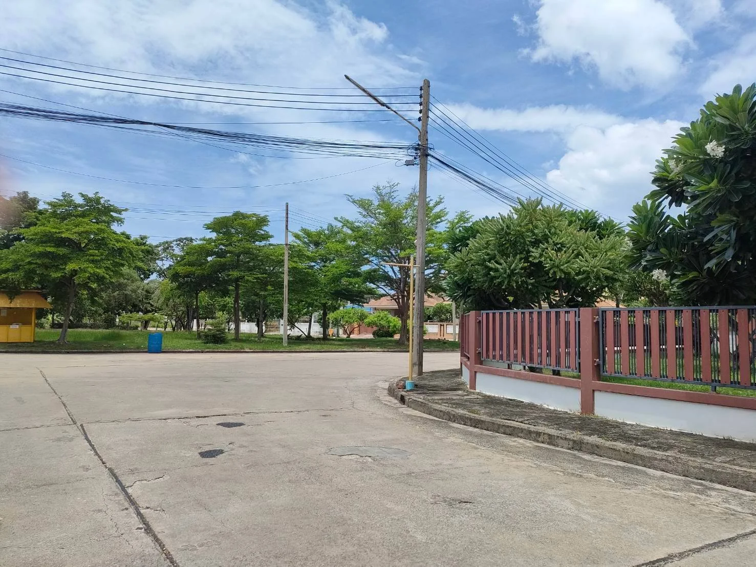 ZMC028 ขายที่ดิน 99.2 ตร.วา  หมู่บ้านมหาชัยเมืองทอง  ถ.สหกรณ์  บางหญ้าแพรก เมืองสมุทรสาคร - image 3