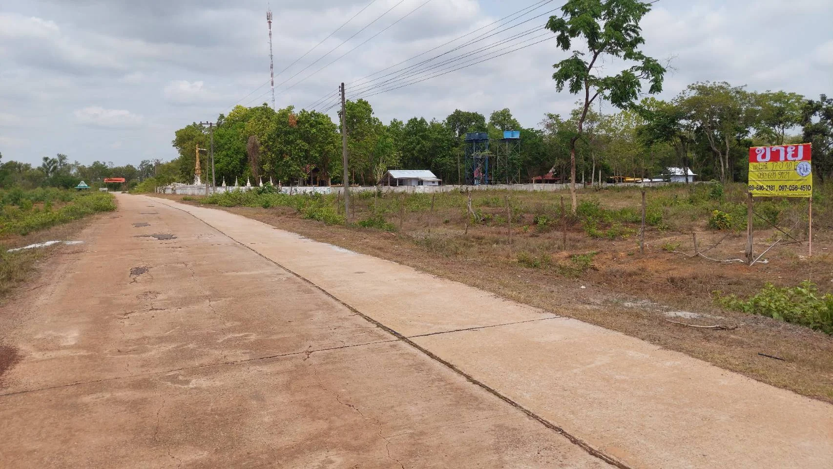 ขายที่ดิน 17-0-40 ไร่   ใกล้ถ.มิตรภาพ  283 เมตร เชียงหวาง  อำเภอเพ็ญ   จ.อุดรธานี - image 3